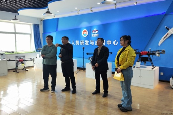 北航王寶會教授蒞臨河北智飛農業指導 賦能農業科技高質量發展